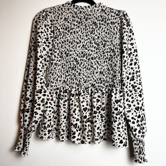 THML Leopard Print V-Neck Long Balloon Sleeve Ruched Ivory Black Shirt Top Sz S - Picture 4 of 10